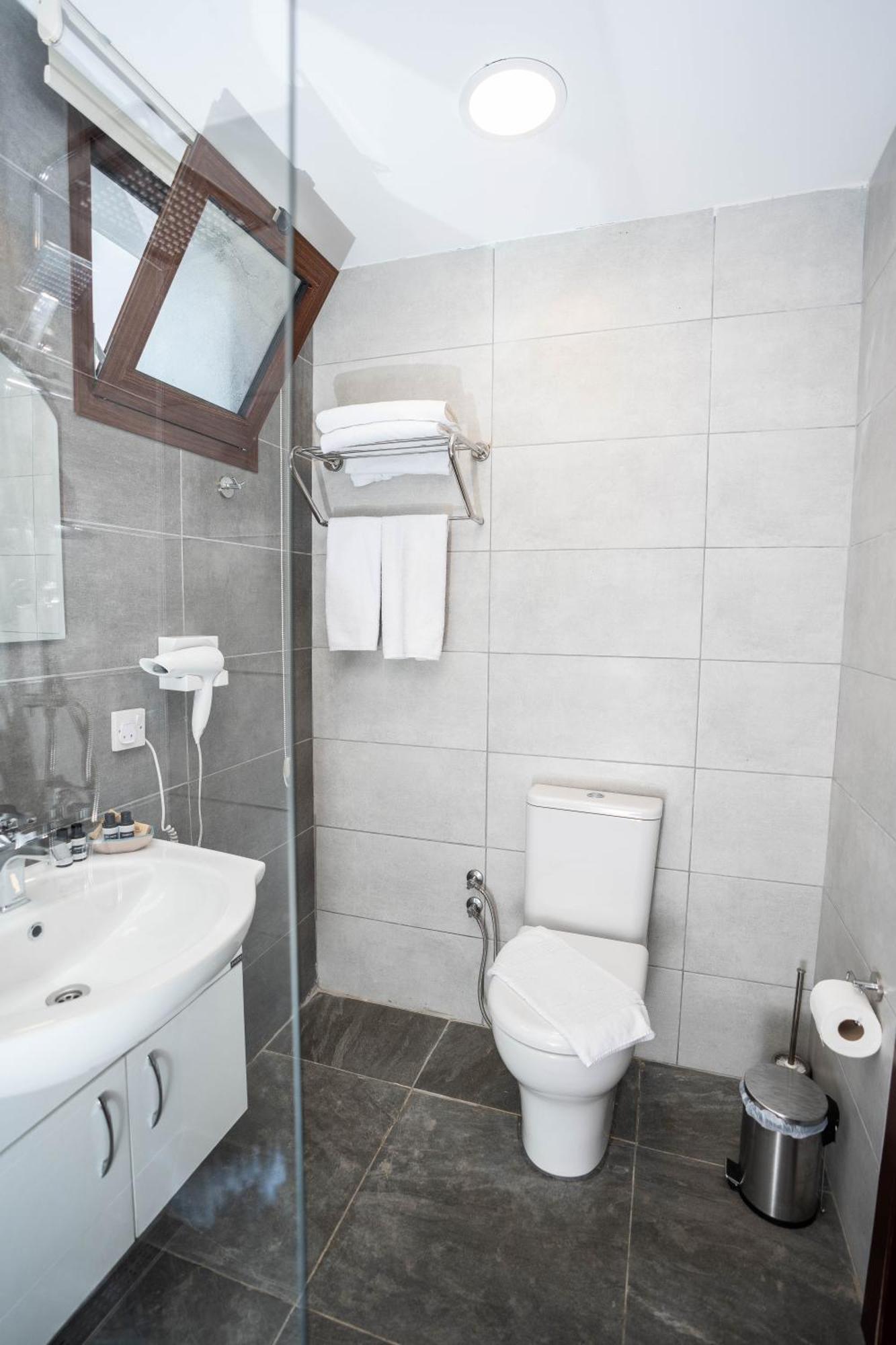 Meryem'S Hotel Agios Epiktitos Exterior photo
