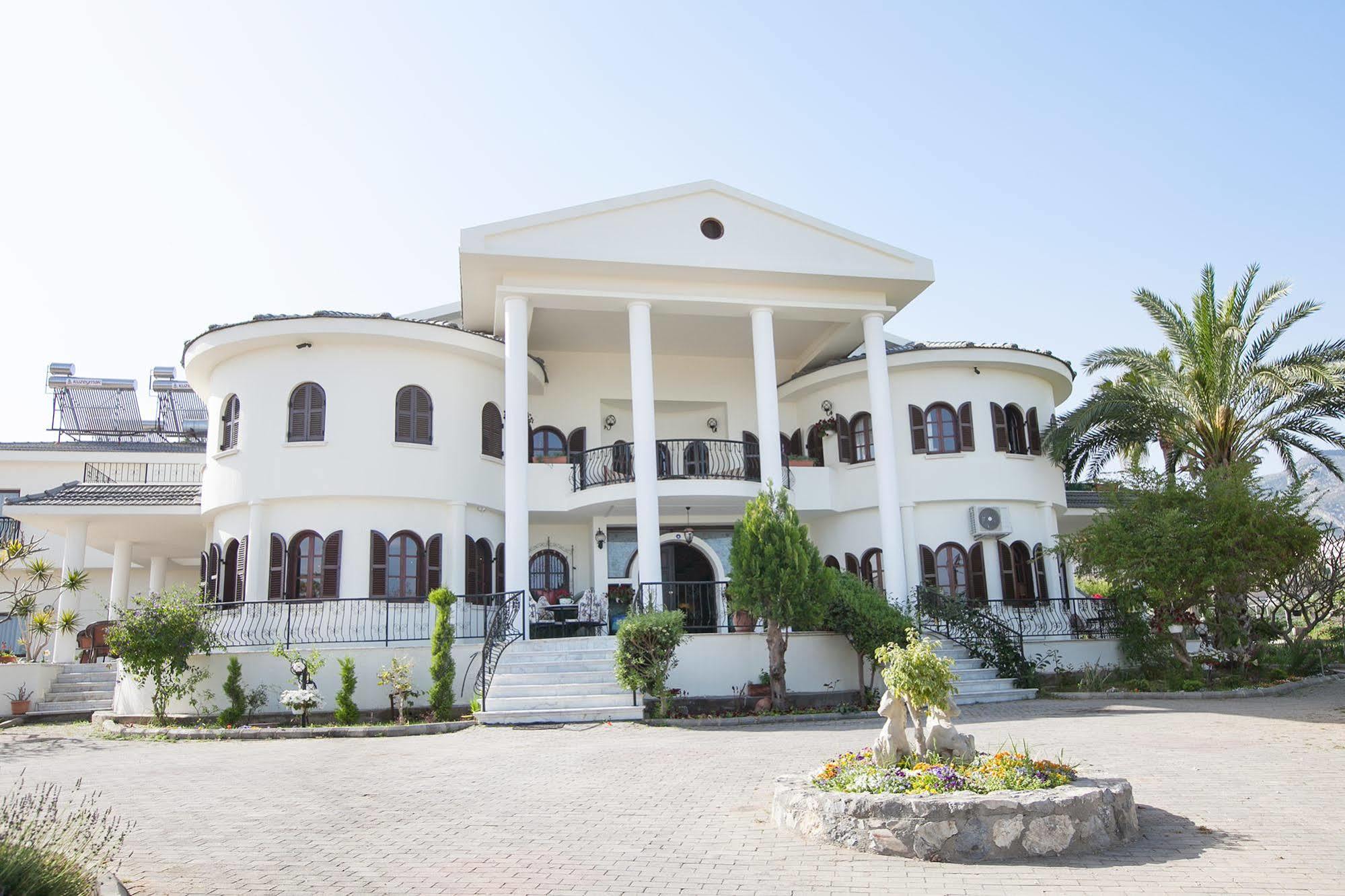 Meryem'S Hotel Agios Epiktitos Exterior photo