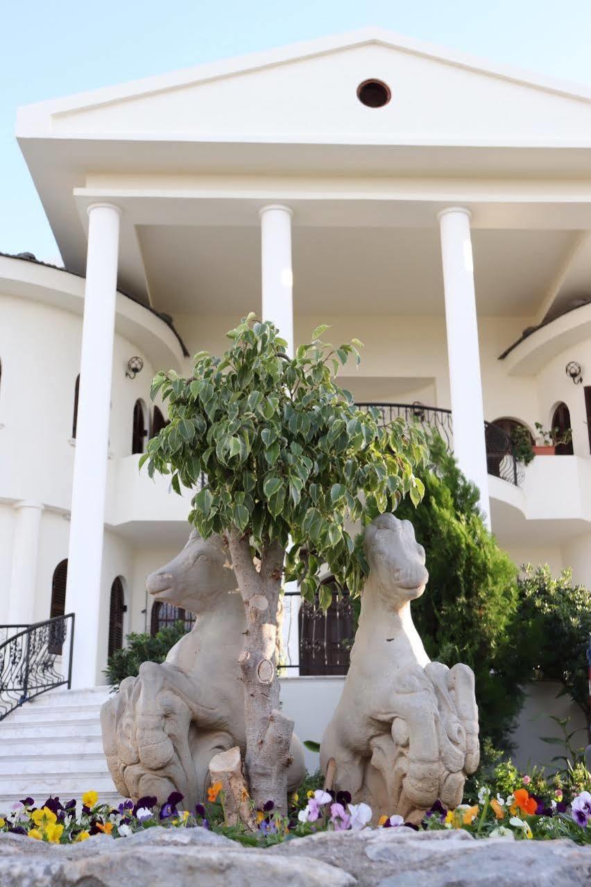 Meryem'S Hotel Agios Epiktitos Exterior photo